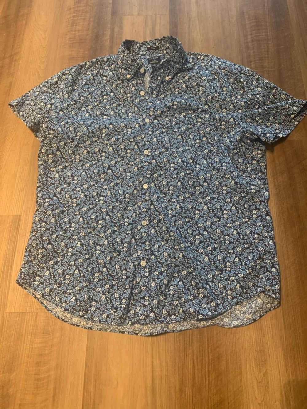 J. Crew Floral Slim Short Sleeve Button Down Size X Large